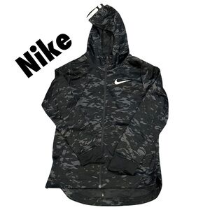 Boys Nike Basketball Dri Fit size XL